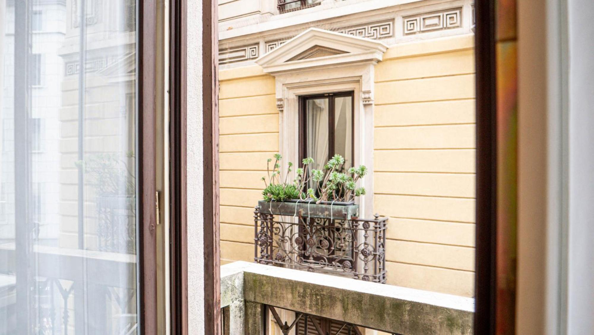 Appartamento Superhouse Piazza Duomo Area Милано Екстериор снимка