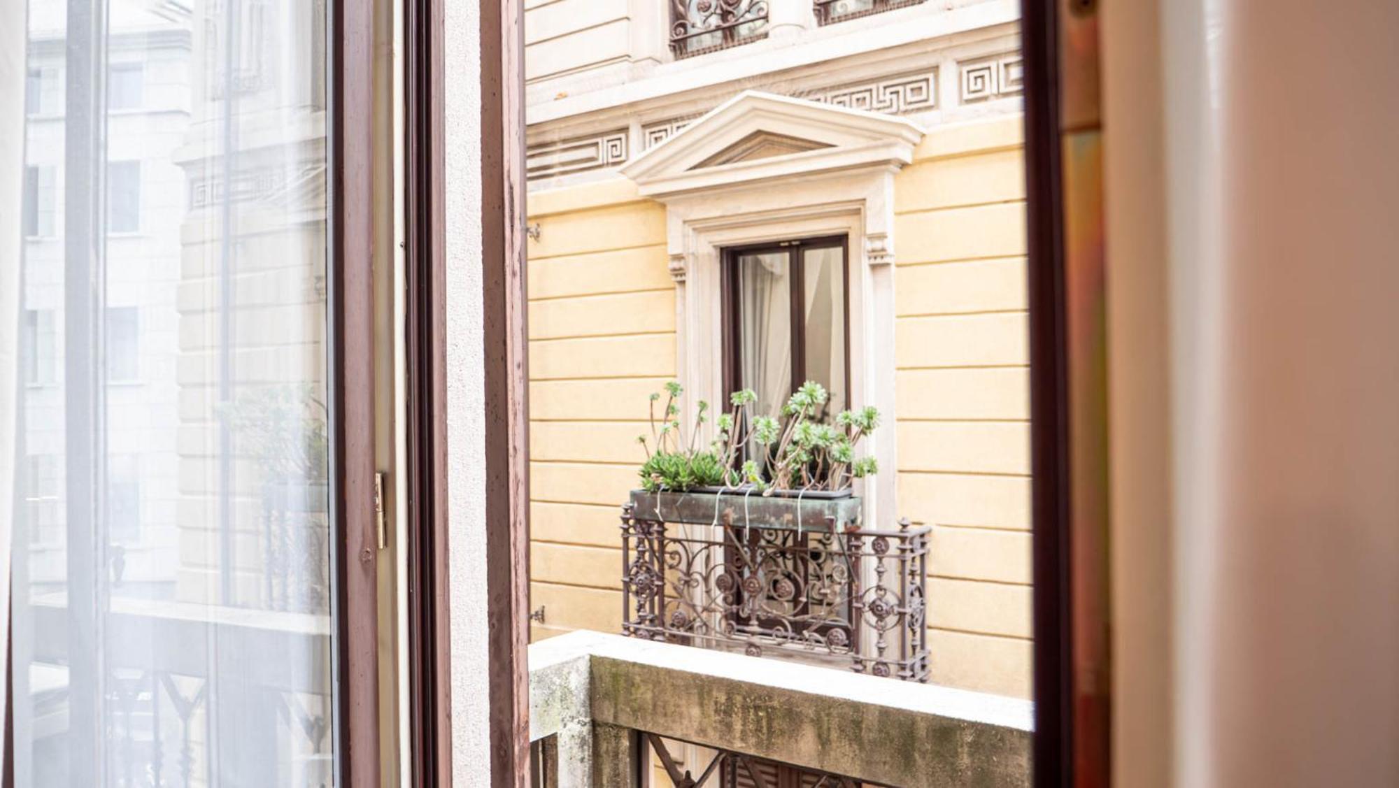 Appartamento Superhouse Piazza Duomo Area Милано Екстериор снимка