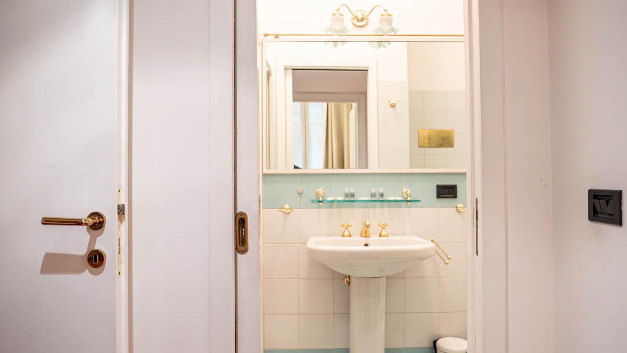 Appartamento Superhouse Piazza Duomo Area Милано Екстериор снимка
